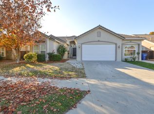 2452 Whitmore Ave, Clovis, CA 93619