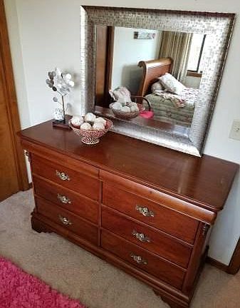 2nd bedroom dresser