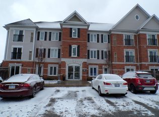 94 Aspen Springs Dr #106, Clarington, ON L1C 5N4