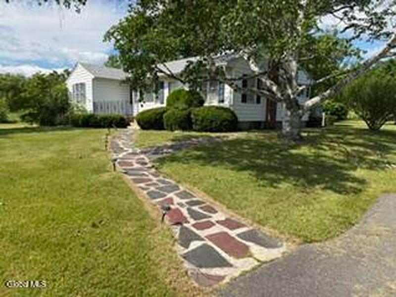 2nd image of 57 Lovecky Road