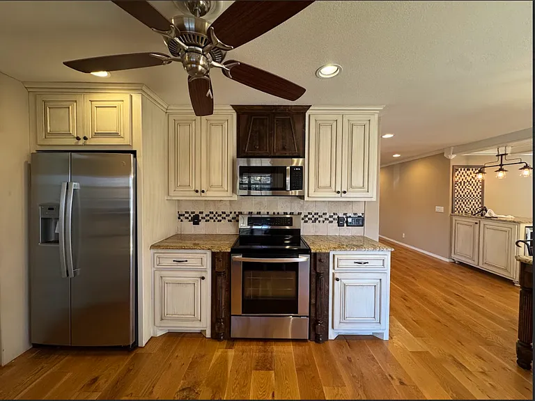 23 Howard Pl — Photo 11