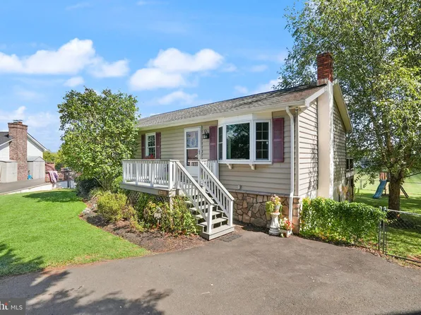 6713 Huntland Dr, Bealeton, VA 22712