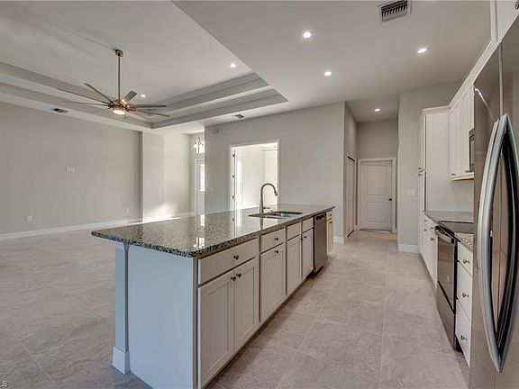 4th image of 2629 SW 28th Ter