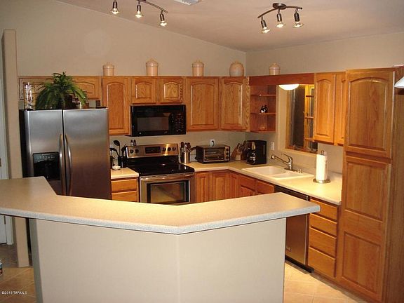 3rd image of 2670 E Darlene Ln