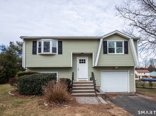291 Cartpath Drive, Meriden, CT 06450