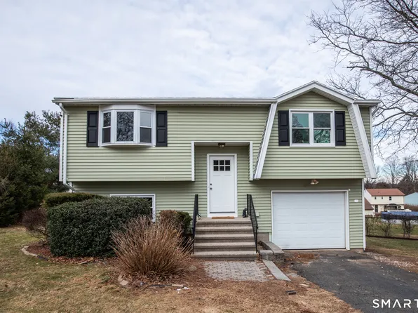 291 Cartpath Drive, Meriden, CT 06450