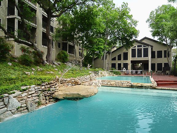 5th image of 7630 Wood Hollow Dr APT 101