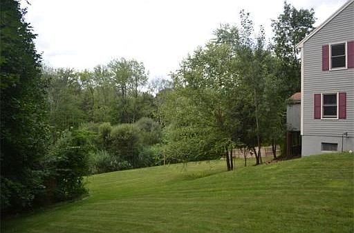 2nd image of 51 Wychwood Hts