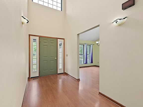 2nd image of 3612 Mariners Way