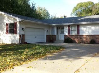 2413 Mayfair Rd, Springfield, IL 62703