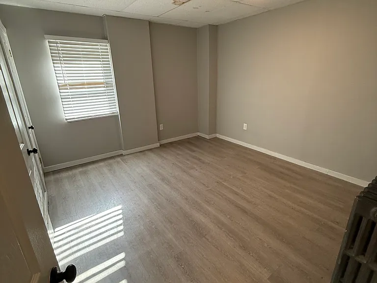 809 Oak St #1 — Photo 3