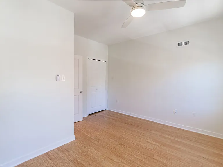 2208 Montrose St — Photo 23