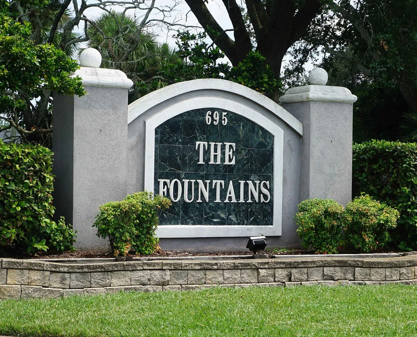 3/2.5 in the Fountains — Photo 2
