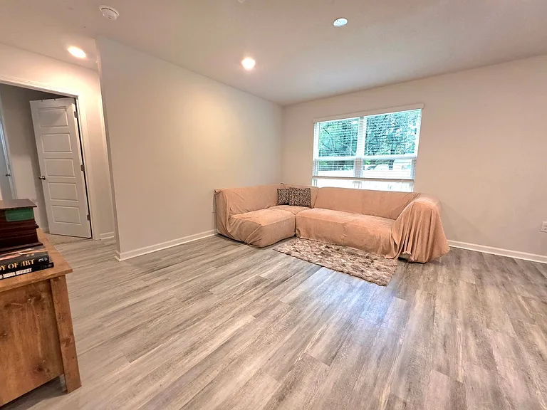 5792 Belmont Stakes Rd — Photo 2