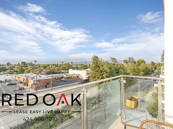 4th image of 12442 Chandler Blvd #511