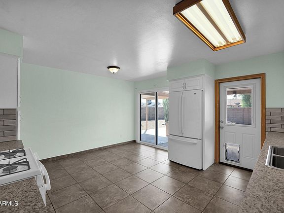 4th image of 3717 W LAS PALMARITAS Drive