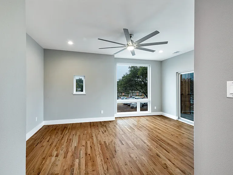 6251 Saint Moritz Ave — Photo 22