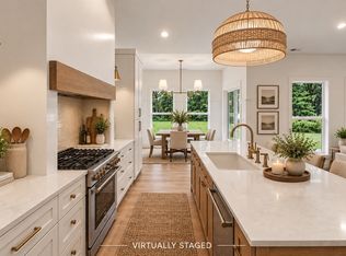 4625 NW Lovington Dr, Des Moines, IA 50310