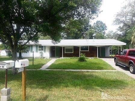 1st image of 9015 N Golfview Dr