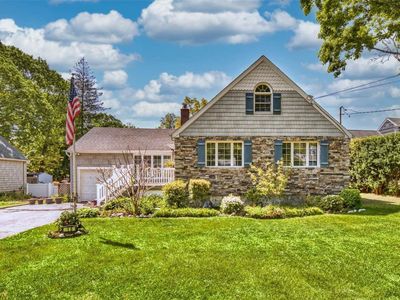 15 Whitney Drive, Amityville, NY, 11701