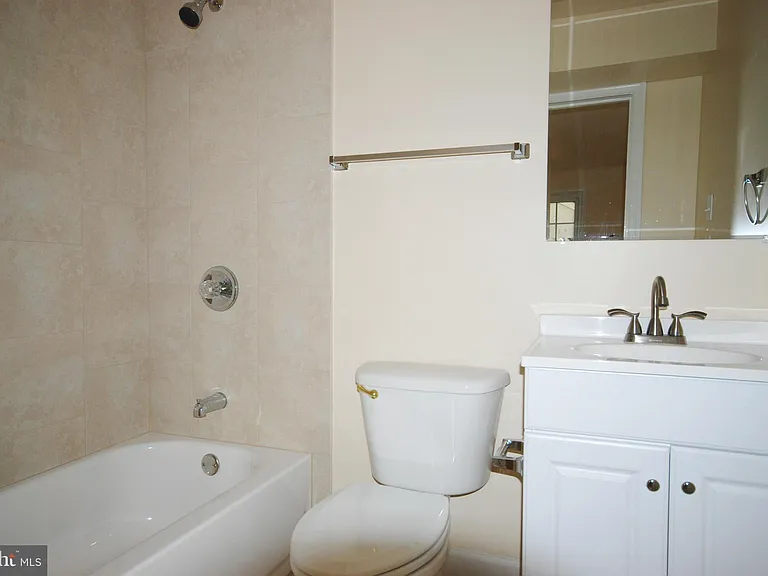 7 Hyacinth Ct #7 — Photo 14