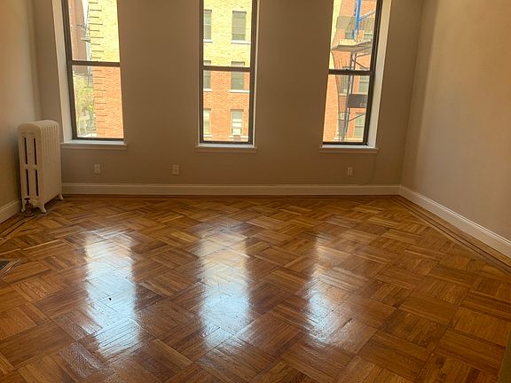 3rd image of 1103 Lexington Ave Fl 4
