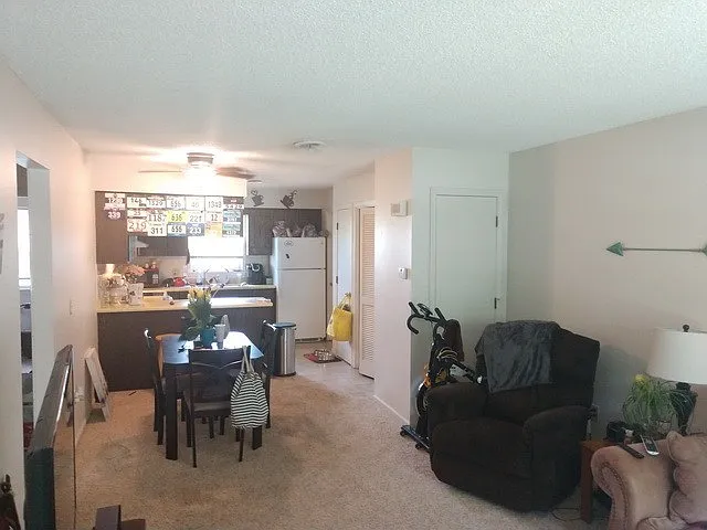 950 Mission Ave — Photo 3
