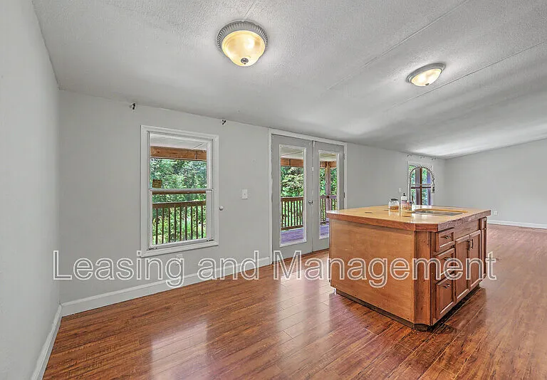 3585 Riley Wright Rd #2 — Photo 7