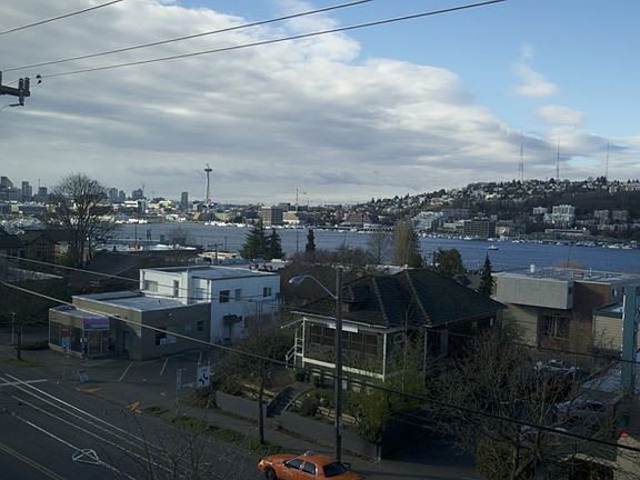 3rd image of 2220 Eastlake Ave E APT 302
