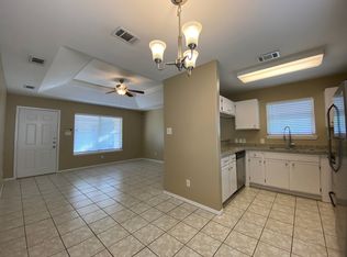 7111 N 12th Ln APT 4, McAllen, TX 78504