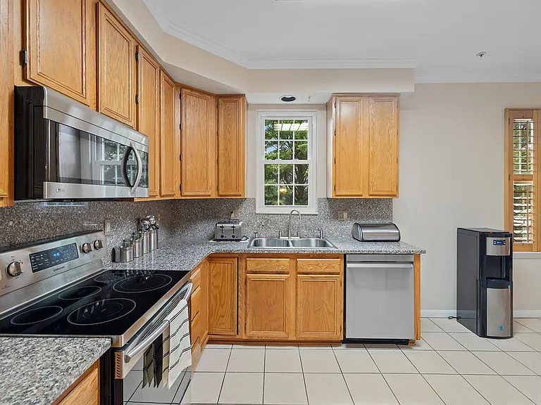 5714 Silk Tree Dr — Photo 11