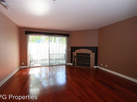 4th image of 111 Briarwood Ln