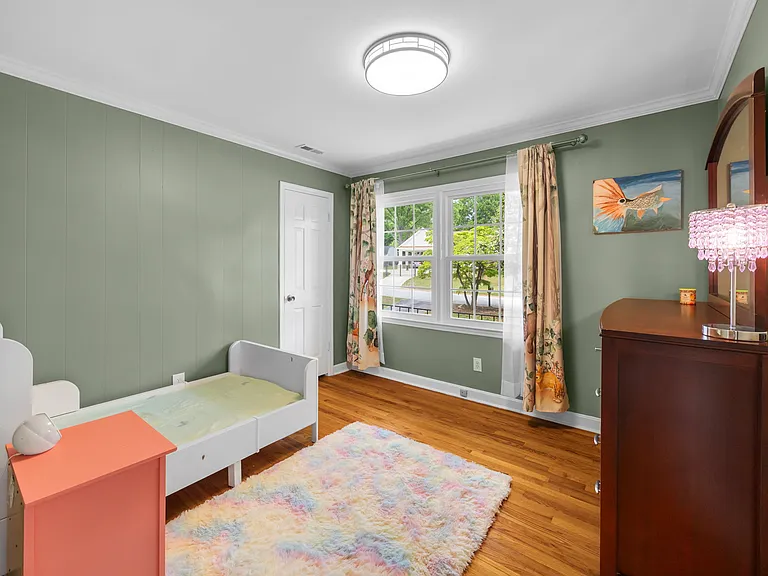5048 Maplewood Dr — Photo 11