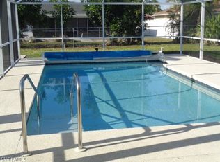 1302 SE 25th Ter, Cape Coral, FL 33904