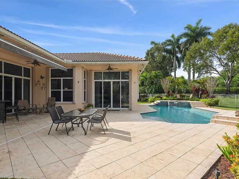 4070 Sanderling Ln — Photo 28