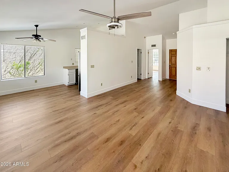 14607 N Olympic Way — Photo 1