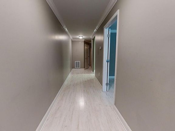 5th image of 620 Lovers Ln APT 3