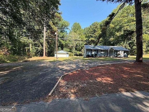 2nd image of 200 Gordon Cir SW