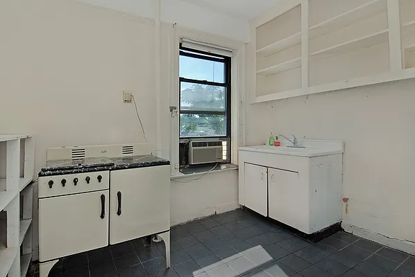 Sold by Corcoran | media 19