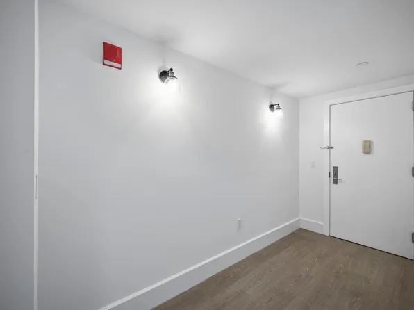 50 Dey Street image 31 of 50