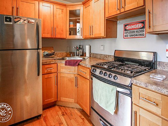 2nd image of 381 Berry St #2DD