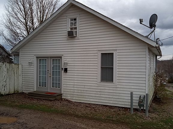 5th image of 309 E A St
