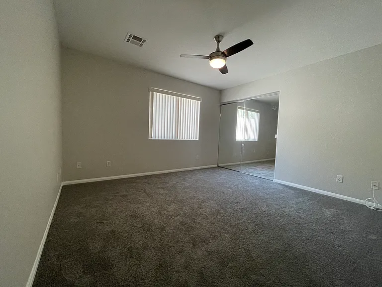 12055 Highland Ave — Photo 29