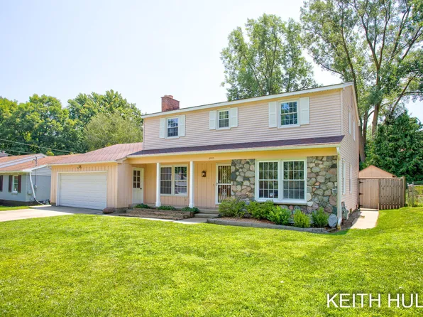 1852 Stilesgate St SE, Grand Rapids, MI 49508