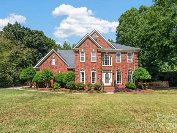 12135 Darby Chase Dr, Charlotte, NC 28277