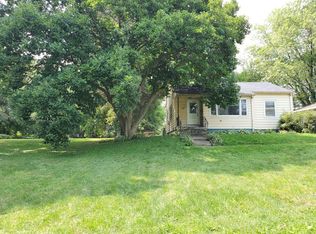 20 N Linda St, Hobart, IN 46342