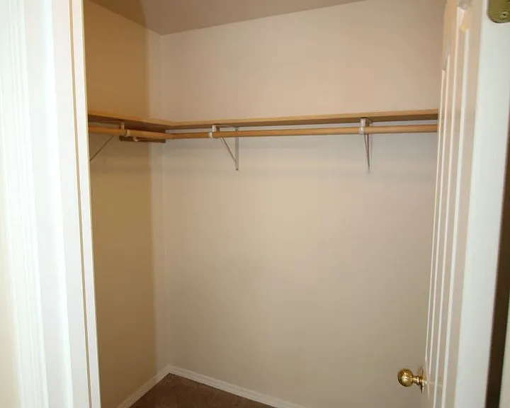 8926 Meadow Park Cir — Photo 13