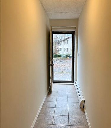 4th image of 124 N Route 303 Unit 7