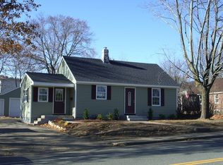 927 Manville Rd, Woonsocket, RI 02895