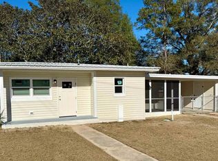 130 Sikes Dr, Crestview, FL 32539